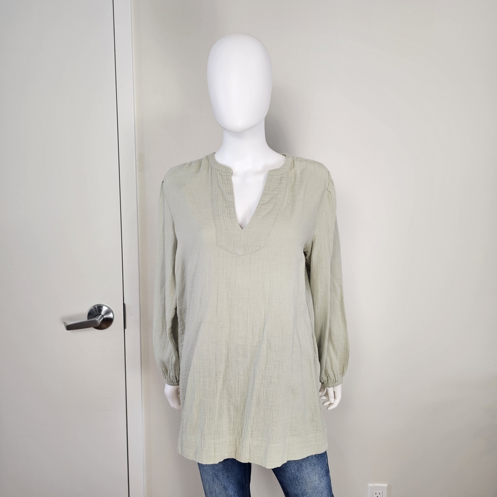 Masai Lagenlook Light Green V-Neck Gauze Like Tunic Sz M